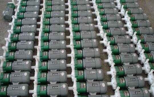 氟塑料泵安裝使用現場